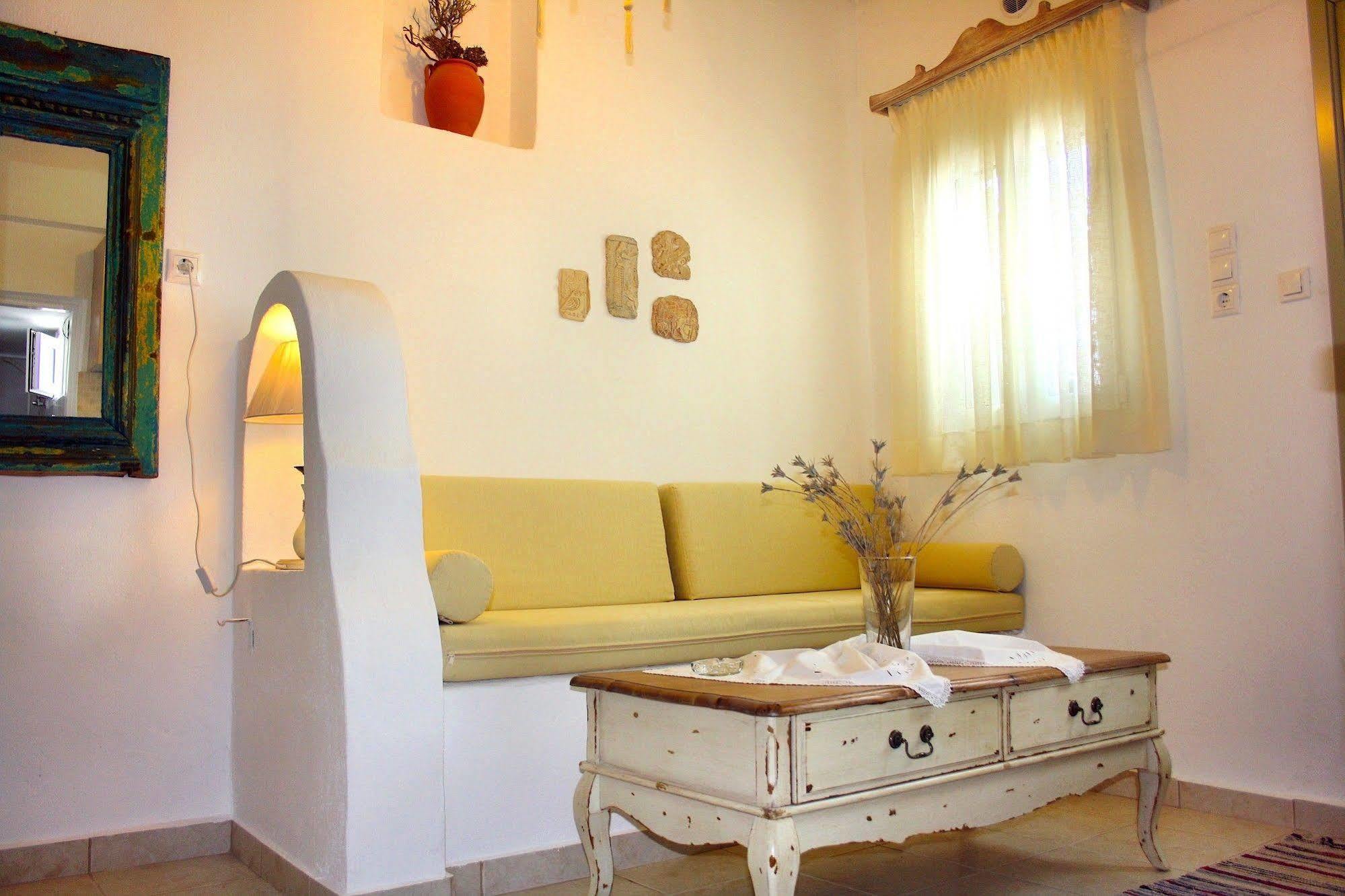 Mariakis Luxury Studios Astypálaia Buitenkant foto