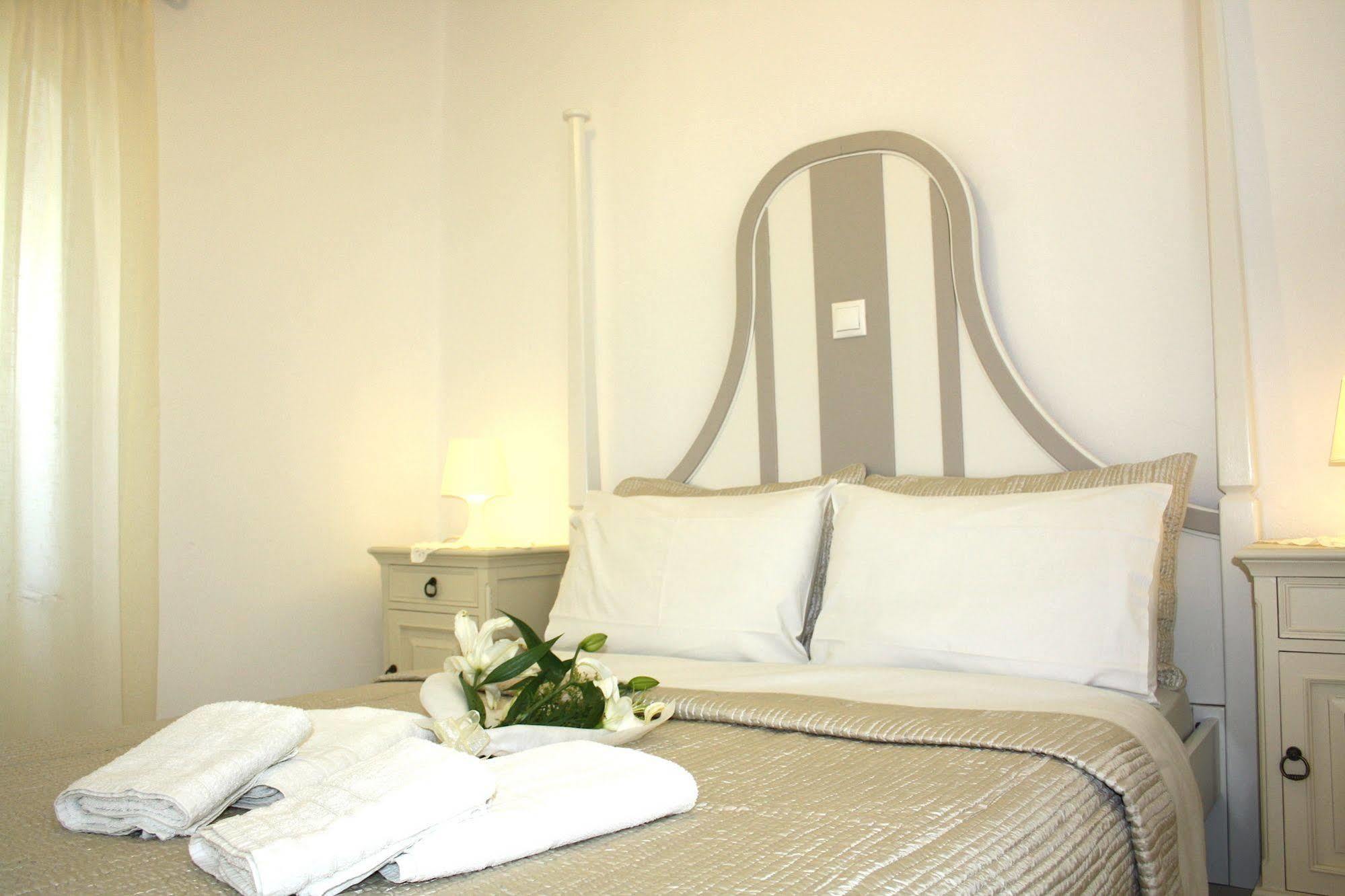 Mariakis Luxury Studios Astypálaia Buitenkant foto